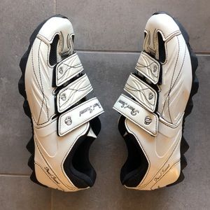 Pearl Izumi Clip Cycling Shoes 🚴🏼‍♀️